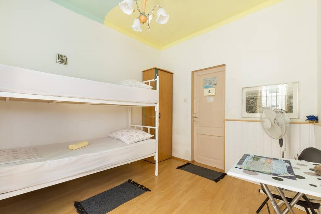Apartment Mogul Split Room photo